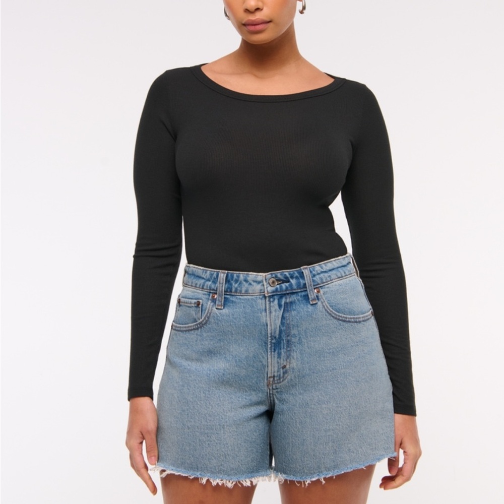 Abercrombie High Rise Curve Love Dad Shorts